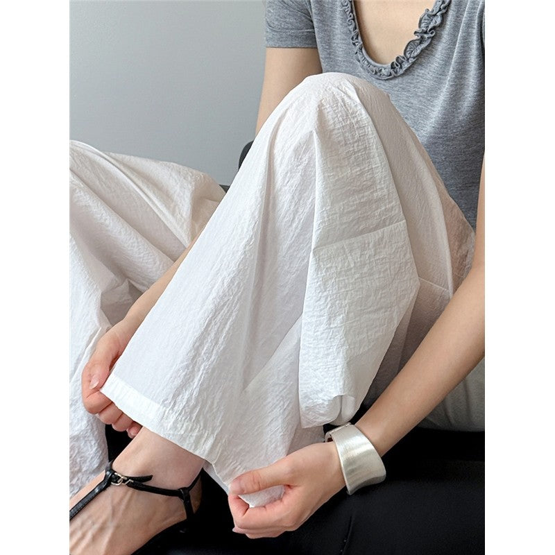 11031854